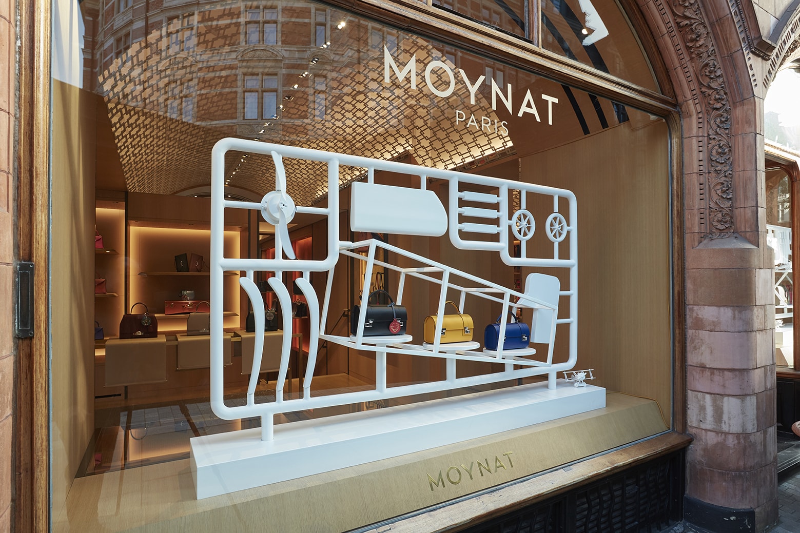 Moynat: A New Spectrum