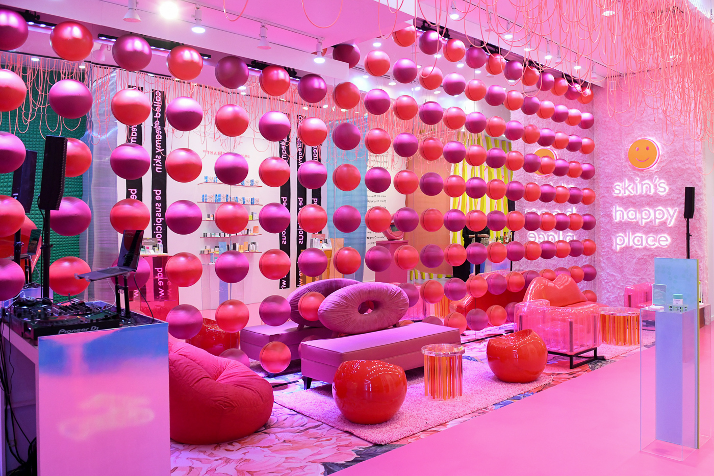 The luxury brands joining forces to create pop-up experiences - JUSTSO